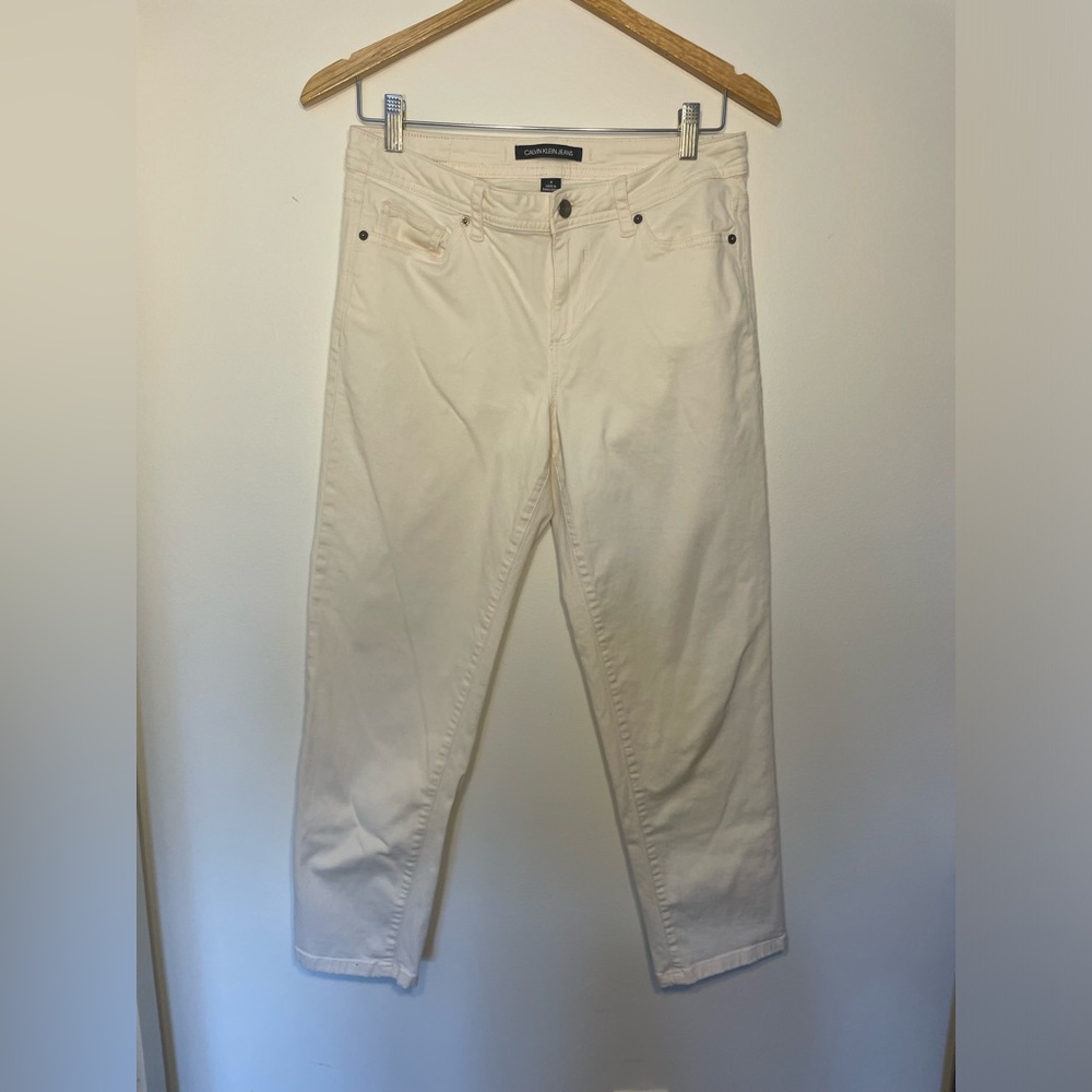 Calvin Klein Women Size 8 White 98% Cotton Straight Leg Jeans W32 L 26